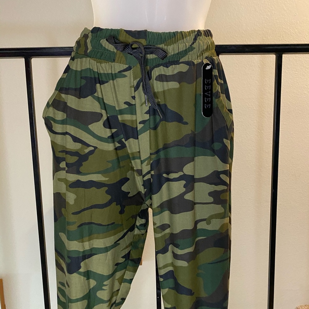 Super comfy camo pants